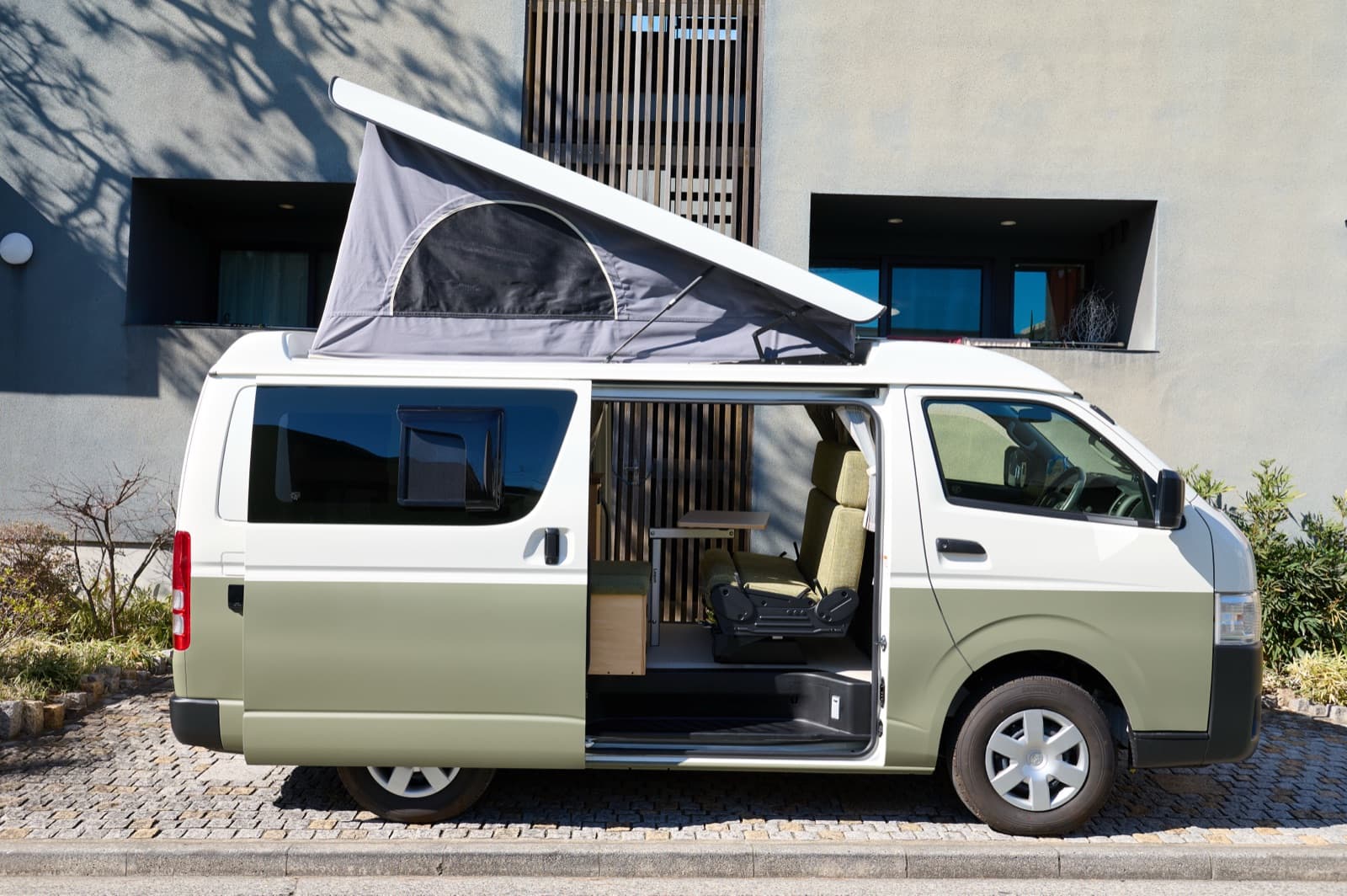 TAMA side view with pop top and door open